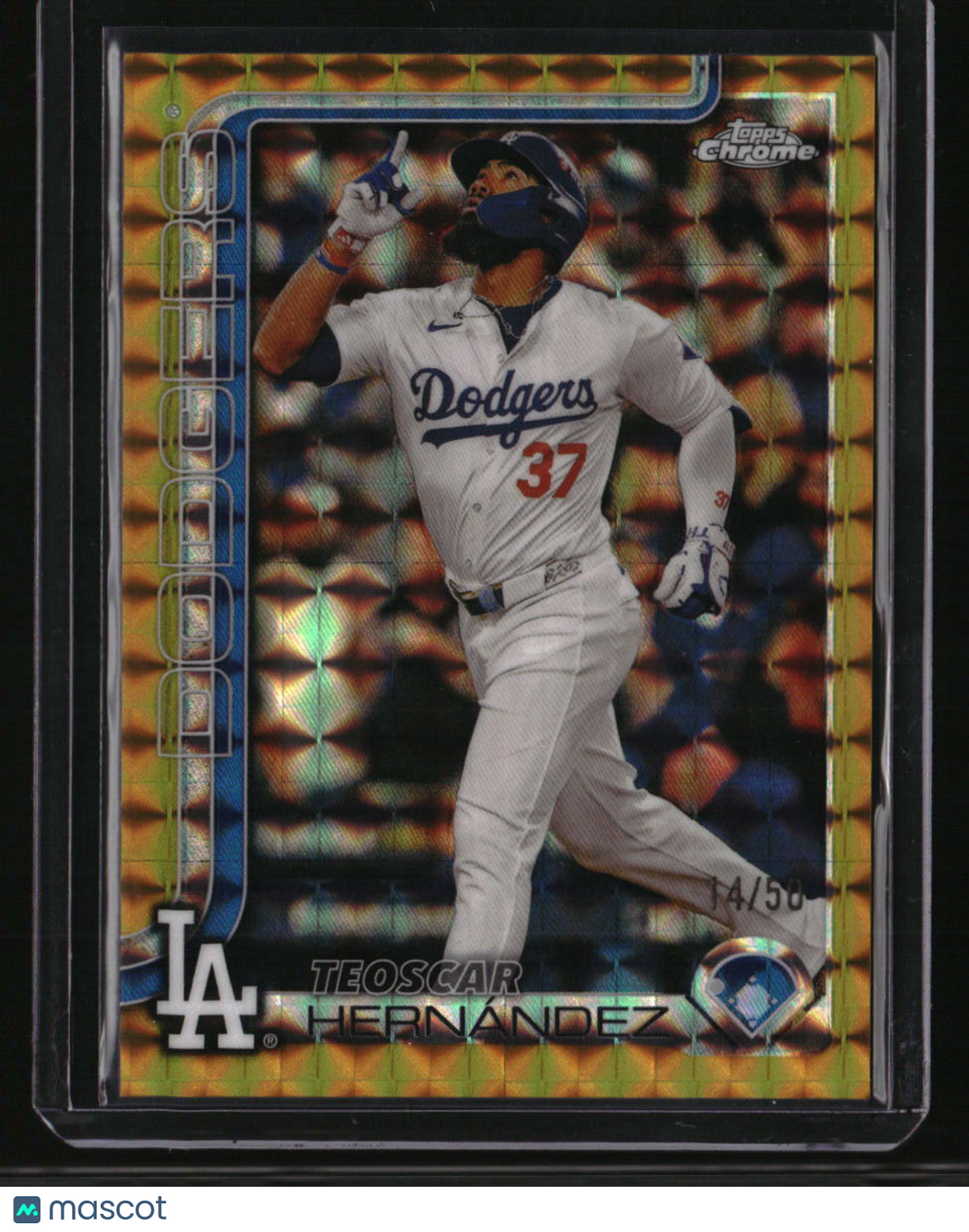 2025 Topps Chrome Teoscar Hernández Gold Geometric Refractors #/50
